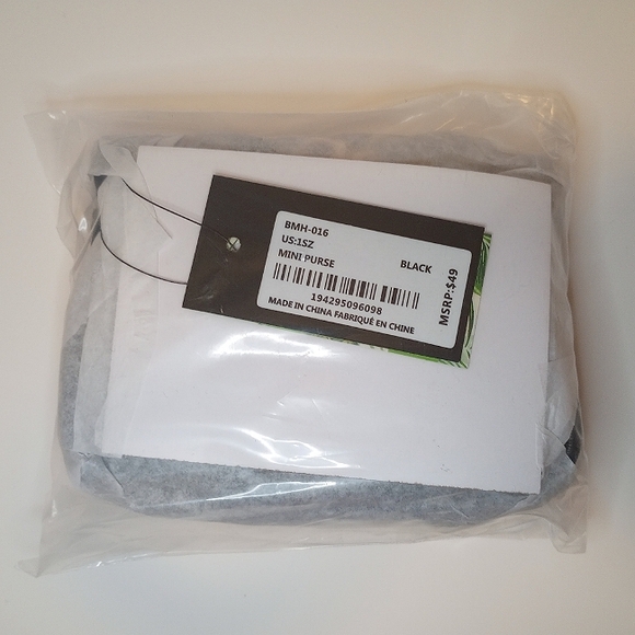 Badgley Mischka Mini Purse w/ Crossbody Strap & Clip Black NWT - Picture 4 of 5